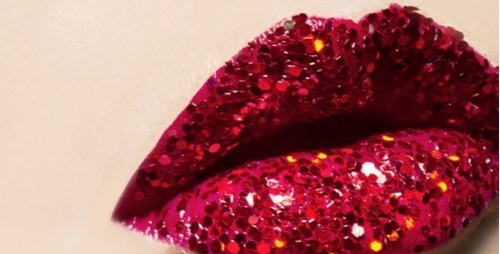 9.labbra con glitter