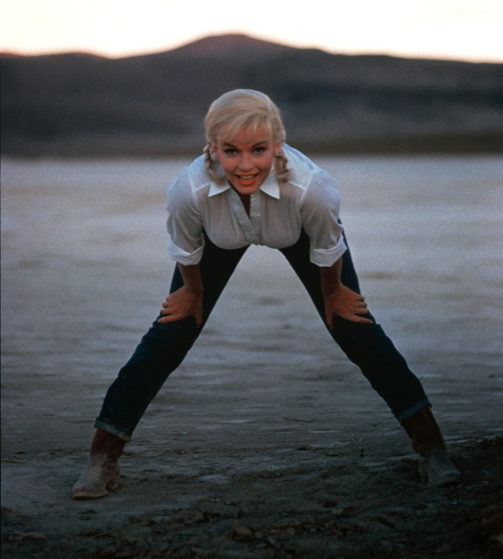 g-ent-120105-Eve-Arnold-marilyn-01