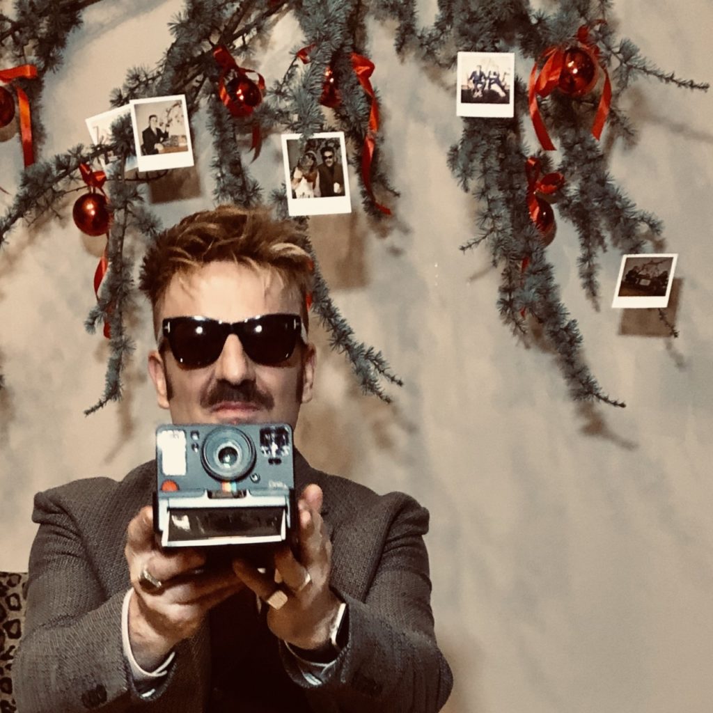 Albero Di Natale Con Foto Polaroid.Il Nostro Natale E Vintage Con La Nuova Polaroid One Step I Murri Murr